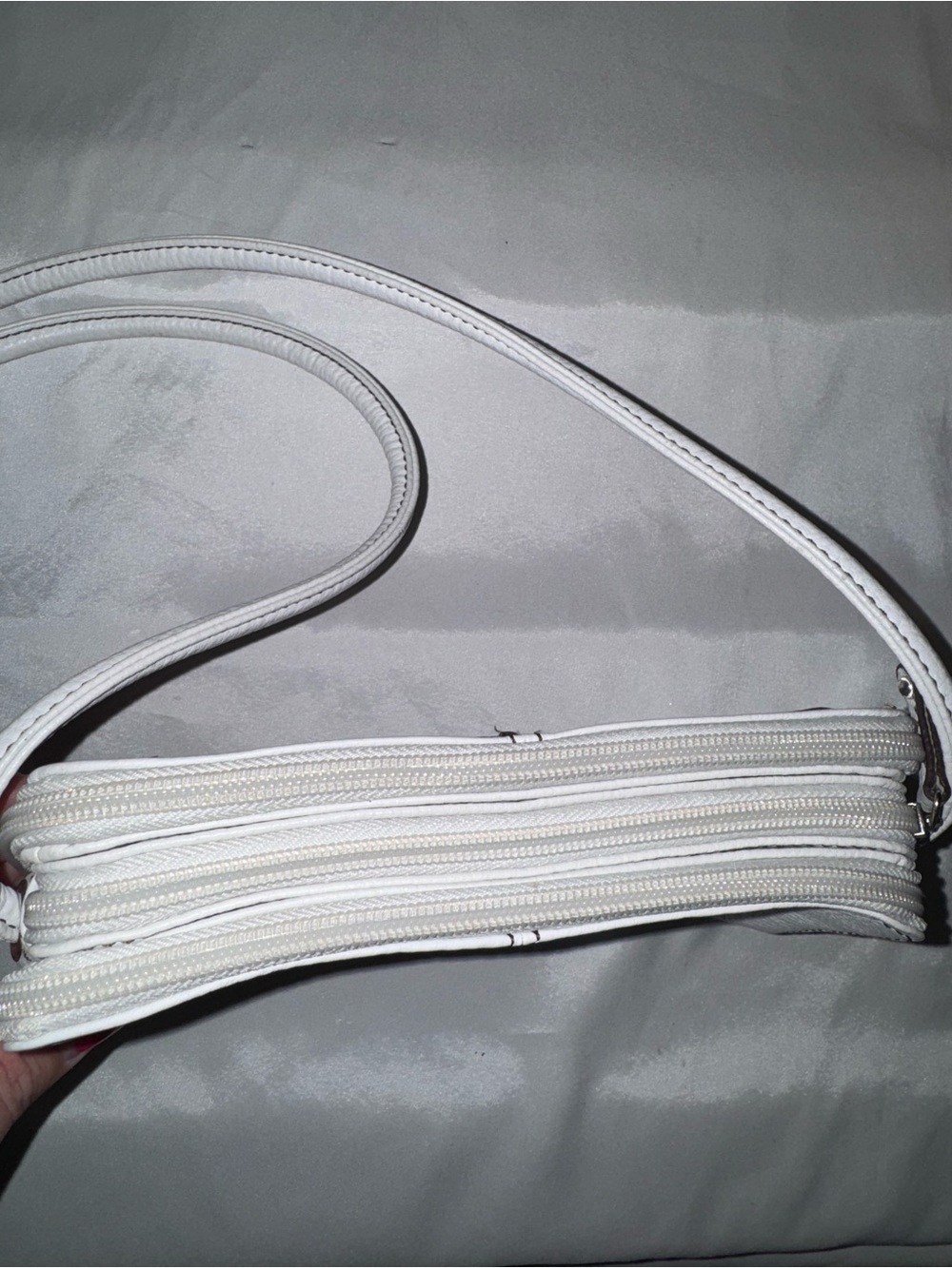 Classic White Leather Crossbody Bag - Picture 4 of 11